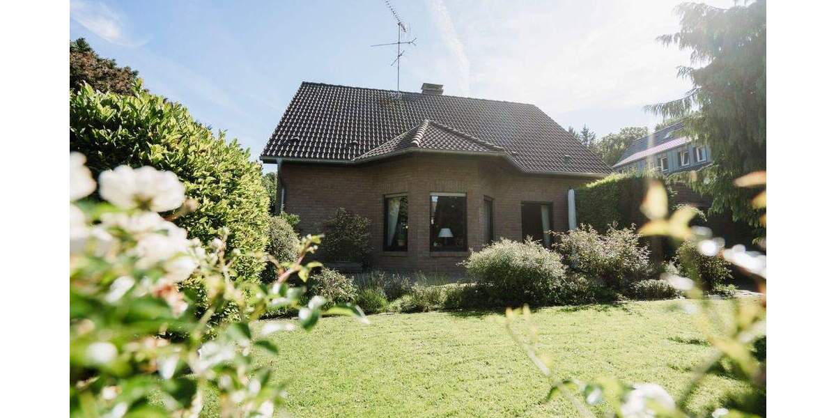 Einfamilienhaus Essen Kettwig - 3 Zimmer, 140 m&sup2;, 649.000&euro; | Angebot:25777837