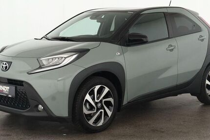 Toyota Aygo (X) 25.700 km 17.884 &euro; Neuss 41460