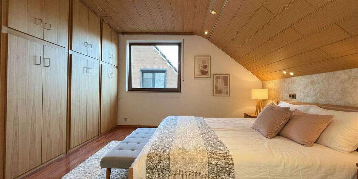 Mehrfamilienhaus, Wohnhaus Duisburg Hochemmerich - 4 Zimmer, 99 m&sup2;, 295.000&euro; | Angebot:25734976