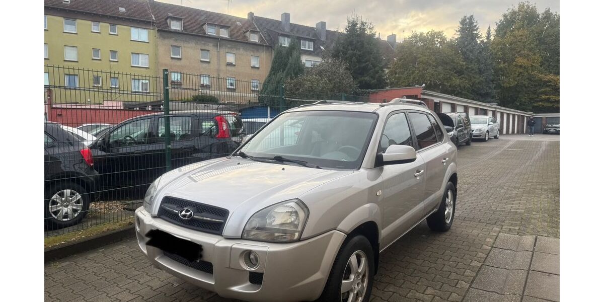 Hyundai TUCSON 221.000 km 3.200 &euro; Essen 45143