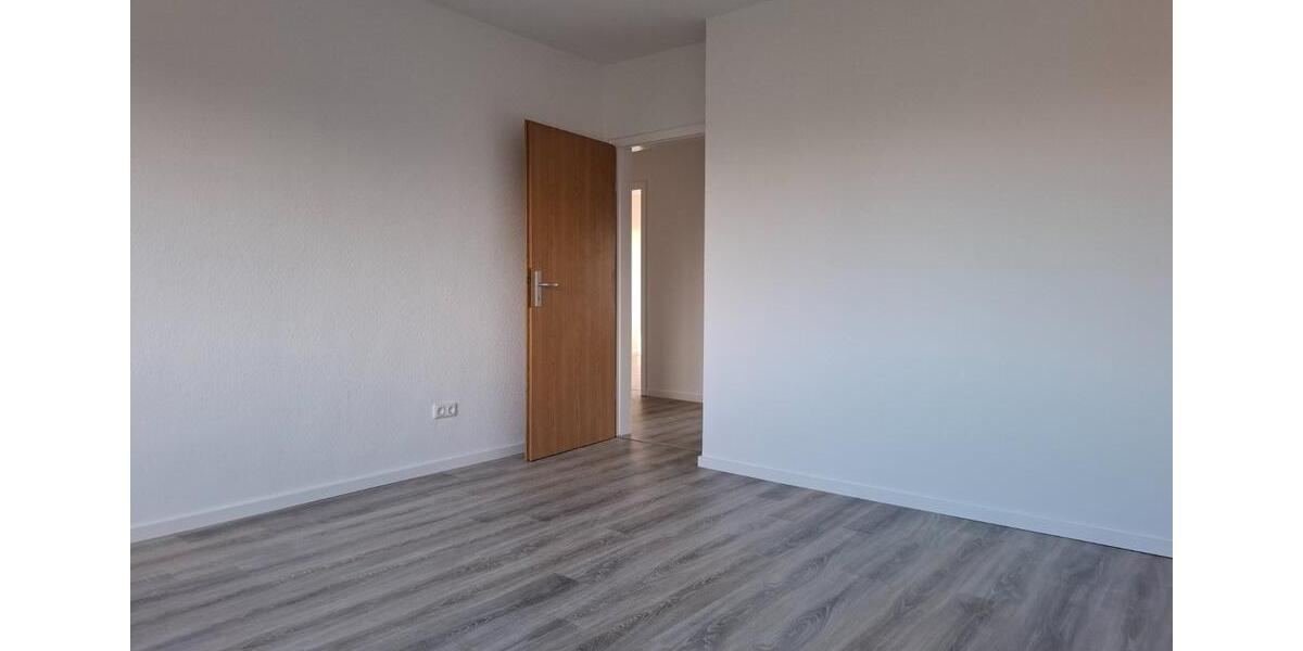 Etagenwohnung Duisburg Mittelmeiderich - 3 Zimmer, 78 m&sup2;, 790&euro; | Angebot:25868112