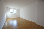 Moderne und großzügige 5 Zimmer-Wohnung über zwei Etagen mit separatem Eingang und Einbauküche - Maisonettenwohnung Düsseldorf Heerdt | Angebot:27313431