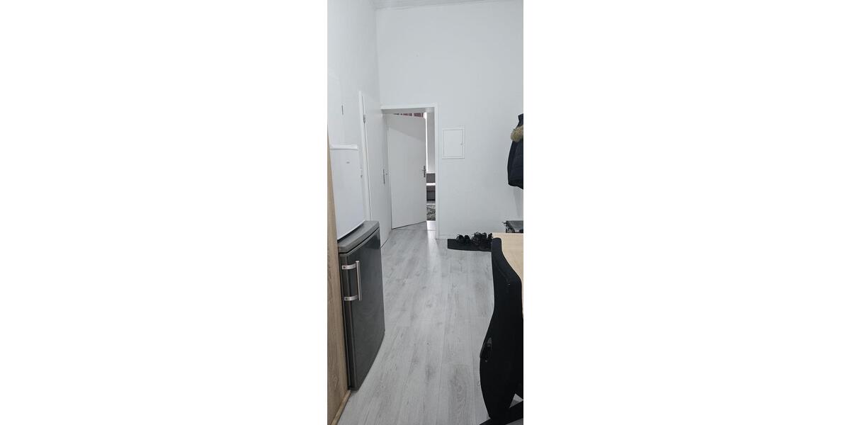Erdgeschoßwohnung Krefeld - 2 Zimmer, 37 m&sup2;, 650&euro; | Angebot:26698756