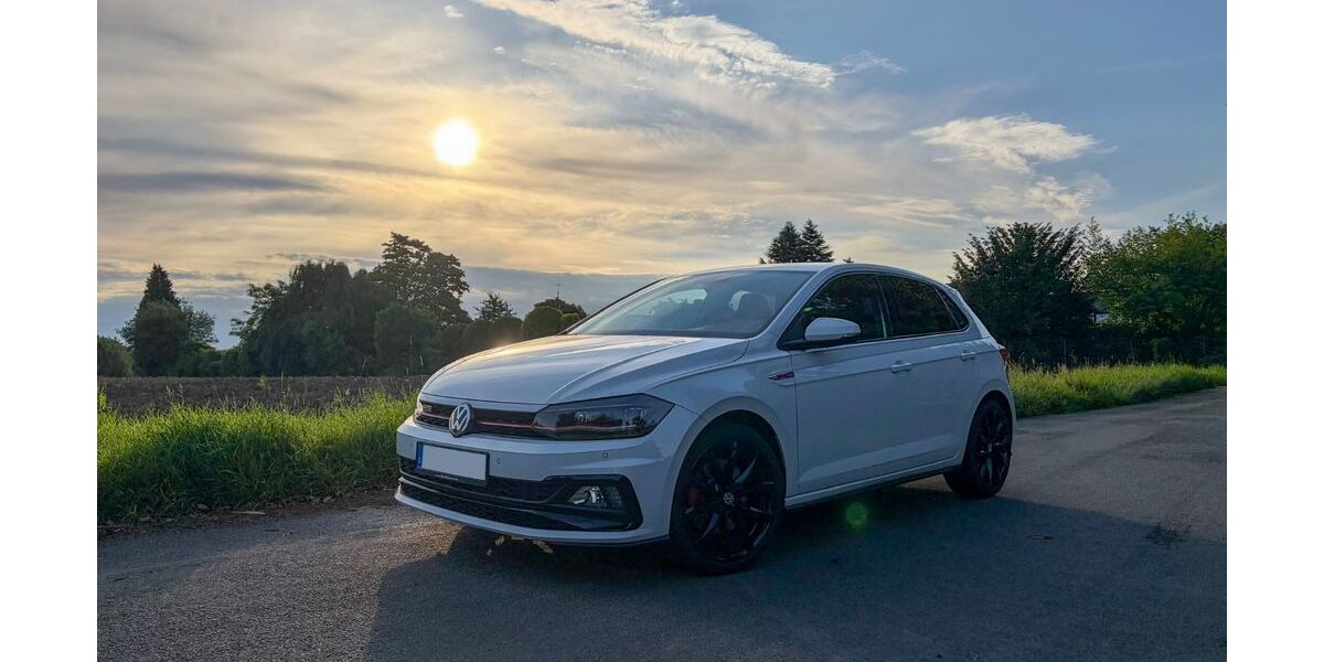 VW Polo 82.000 km 19.800 &euro; Düsseldorf 40629