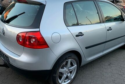 VW Golf 216.000 km 3.950 &euro; Moers 47443