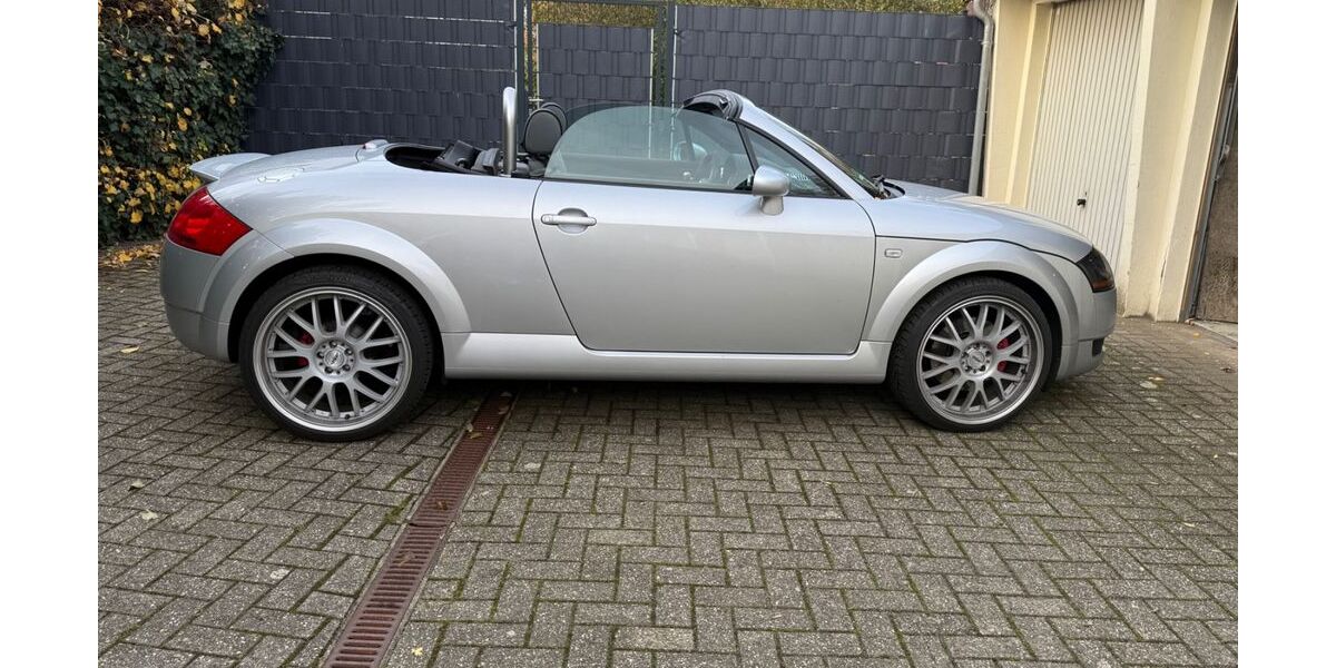 Audi TT 98.300 km 10.000 &euro; Mülheim 45472