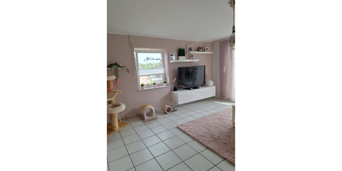 Etagenwohnung Moers Schwafheim - 3 Zimmer, 88 m&sup2;, 880&euro; | Angebot:25270781