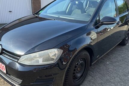 VW Golf 121.000 km 9.990 &euro; Neuss 41462