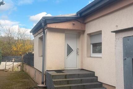 Haus Duisburg Mittelmeiderich - 2.5 Zimmer, 65 m&sup2;, 700&euro; | Angebot:25967727