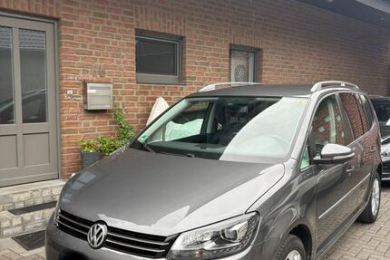 VW Touran 100.400 km 10.950 &euro; Willich 47877