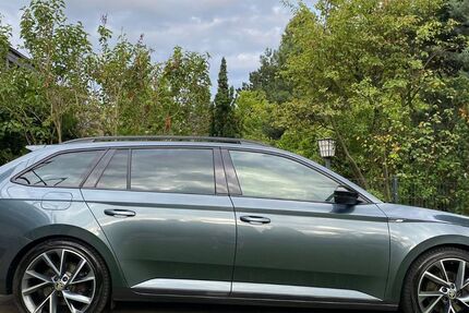 Skoda Superb 118.000 km 22.600 &euro; Krefeld 47803