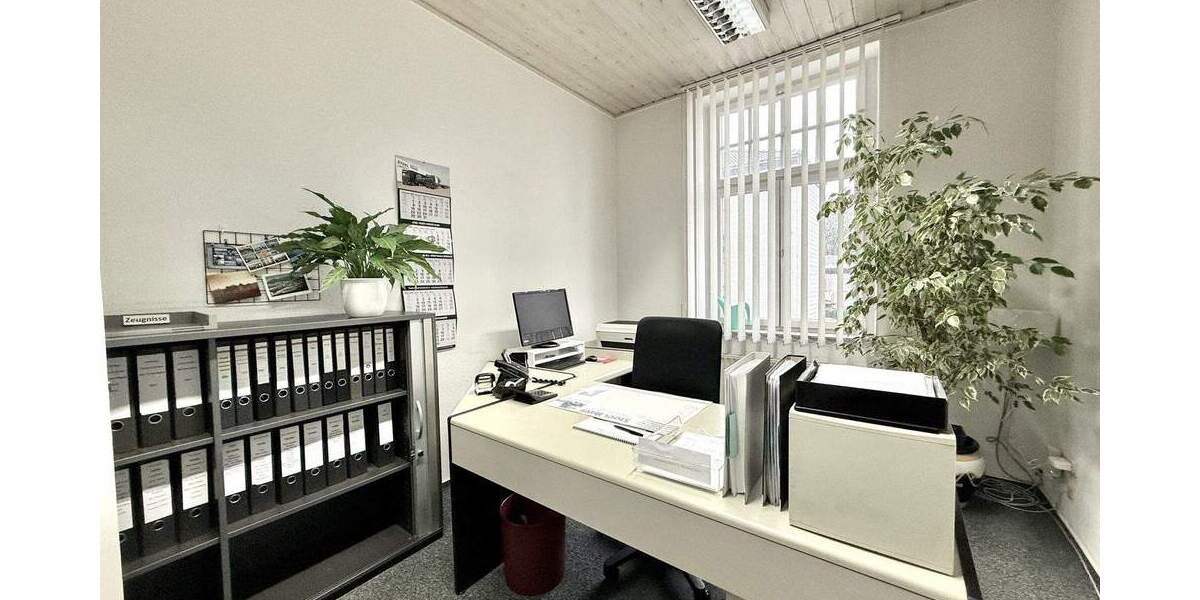 Gewerbeobjekt Geldern - 8 Zimmer, 260 m&sup2;, 1.875&euro; | Angebot:25701959