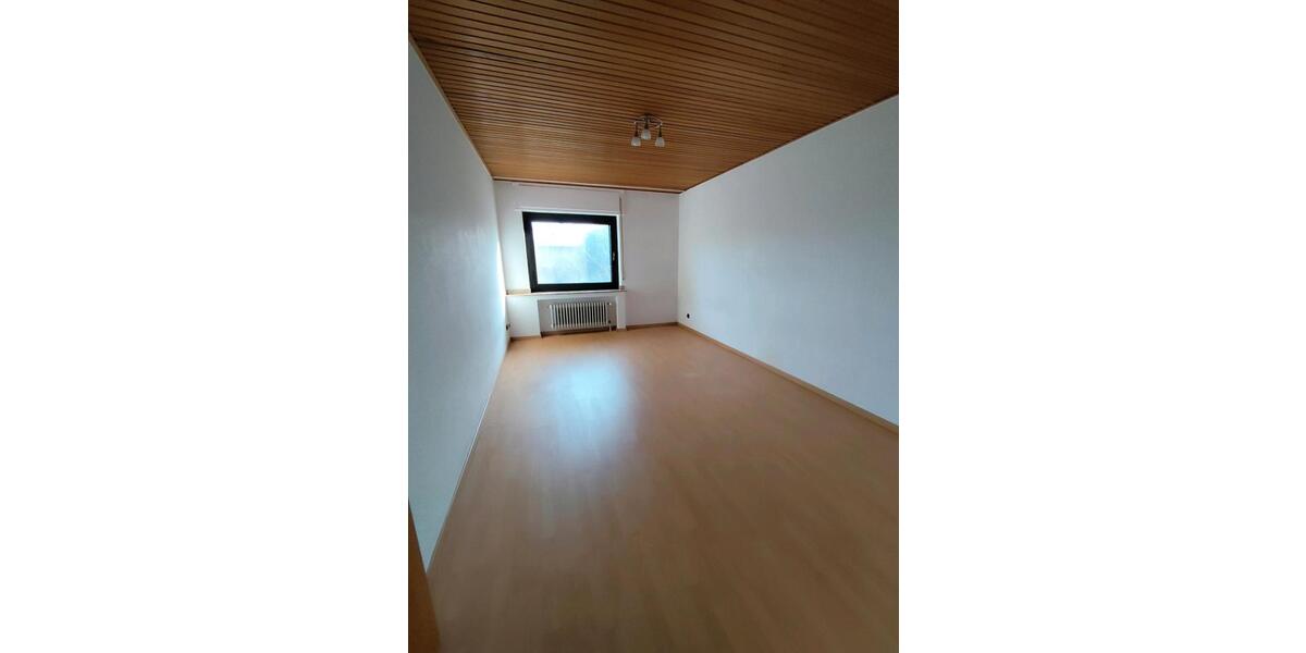 Reihenhaus Meerbusch - 4 Zimmer, 130 m&sup2;, 1.850&euro; | Angebot:25482024