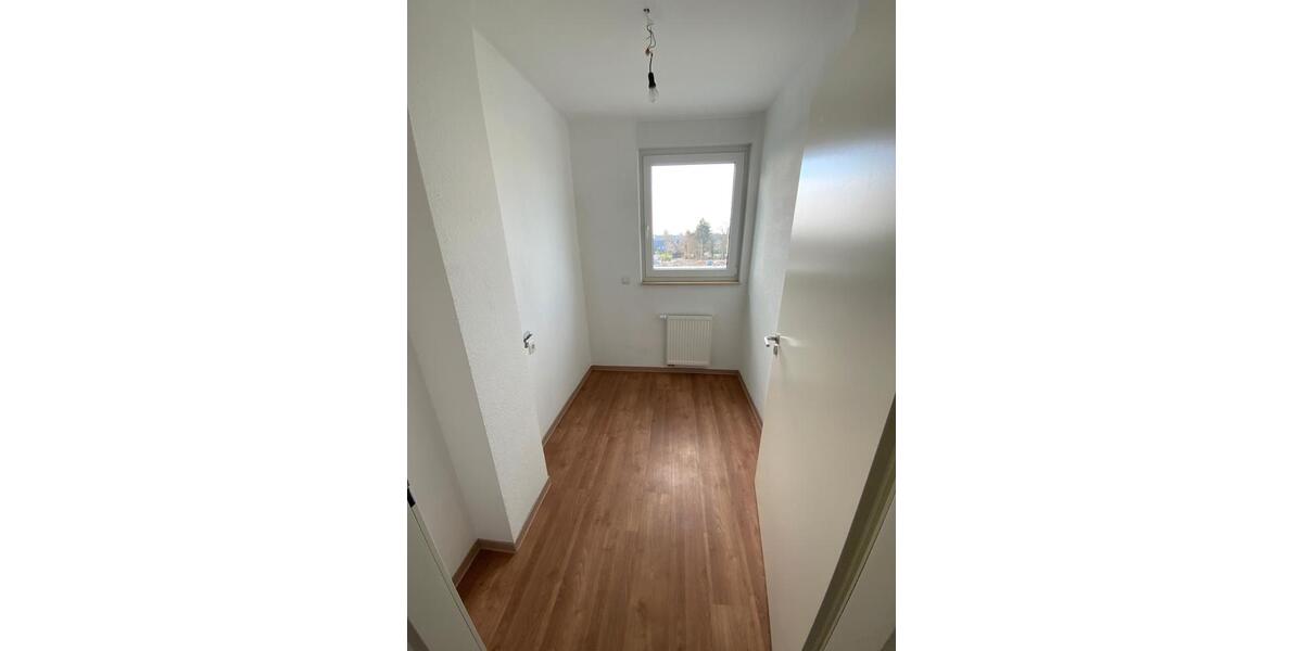 Dachgeschoßwohnung Meerbusch - 3 Zimmer, 111 m&sup2;, 1.589&euro; | Angebot:25307483