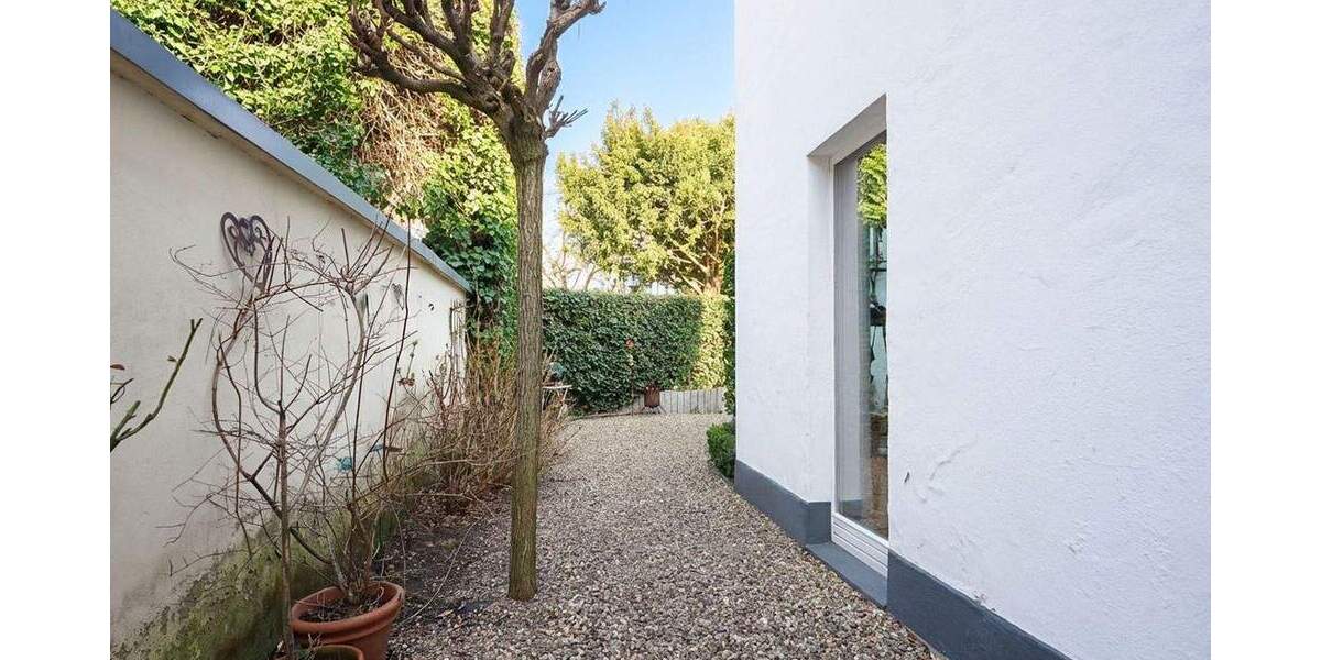Einfamilienhaus Krefeld / Stadtmitte Stadtmitte - 7 Zimmer, 203 m&sup2;, 445.000&euro; | Angebot:25695268