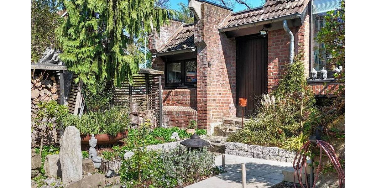 Einfamilienhaus Neuss Furth-Mitte - 9 Zimmer, 302 m&sup2;, 1.250.000&euro; | Angebot:25662737