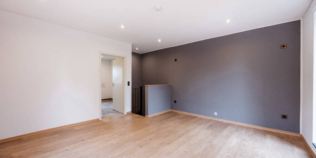 Einfamilienhaus Krefeld / Fischeln Fischeln - 7 Zimmer, 190 m&sup2;, 650.000&euro; | Angebot:25738813