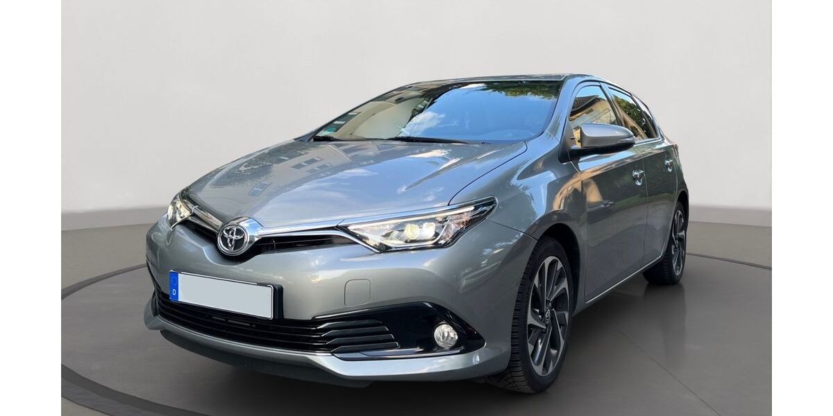 Toyota Auris 31.000 km 11.990 &euro; Essen 45147