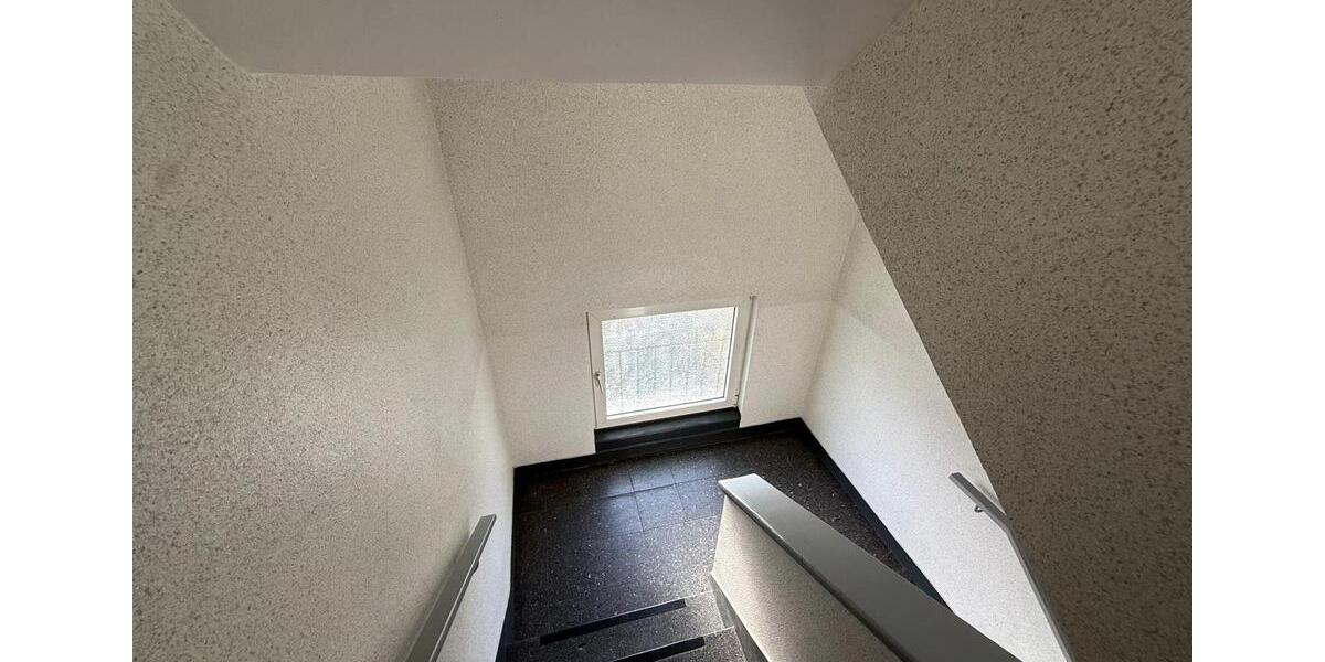 Etagenwohnung Duisburg Hamborn - 2.5 Zimmer, 49 m&sup2;, 414&euro; | Angebot:25967601