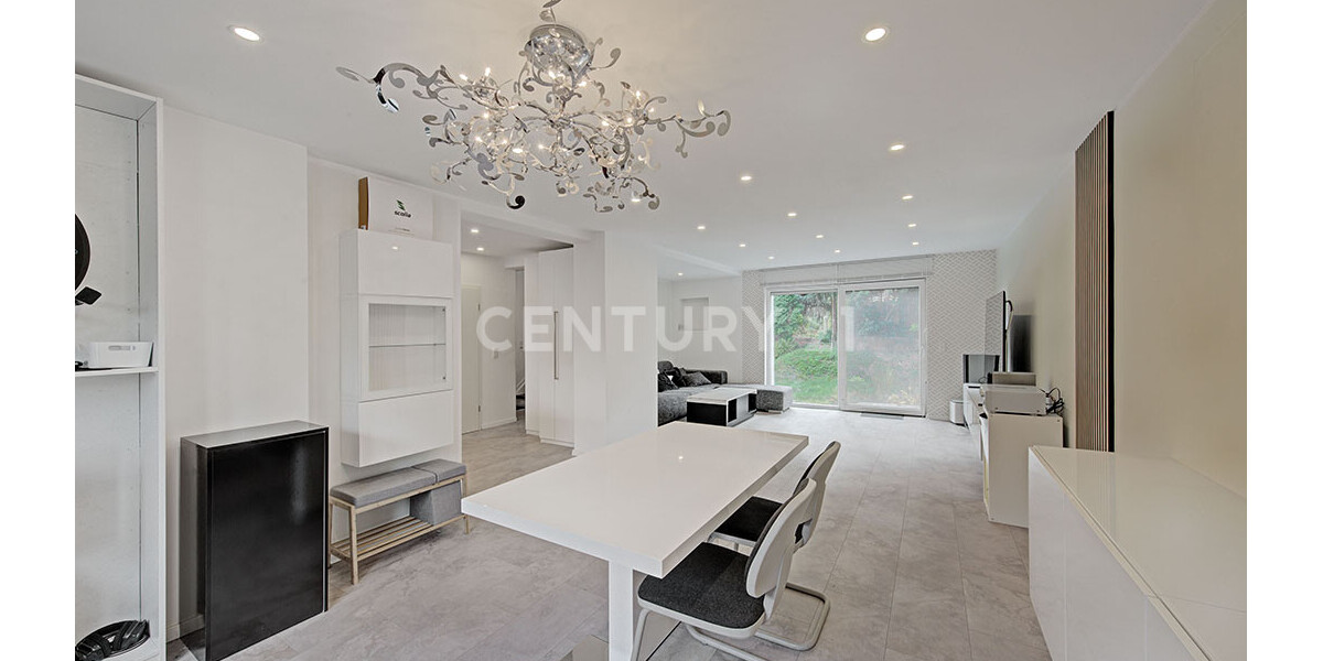 Traumhaus für Paare: Moderne Räume, freistehende Badewanne & viel Potenzial im Grünen - Einfamilienhaus Essen Stadtbezirk IV | Angebot:27248509