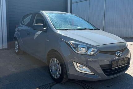 Hyundai i20 143.000 km 4.200 &euro; Duisburg 47239