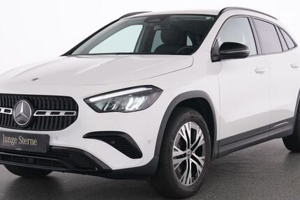 Mercedes-Benz GLA 180 9.599 km 34.635 &euro; Essen 45309