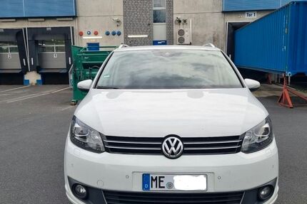 VW Touran 254.579 km 4.850 &euro; Ratingen 40880