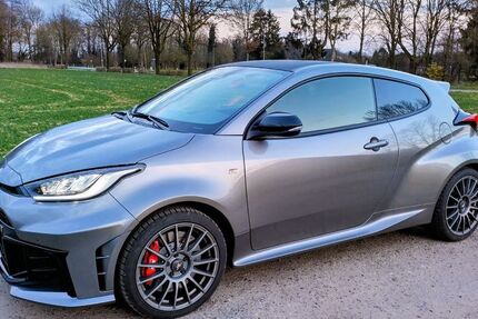 Toyota Yaris 7.000 km 43.700 &euro; Krefeld 47802