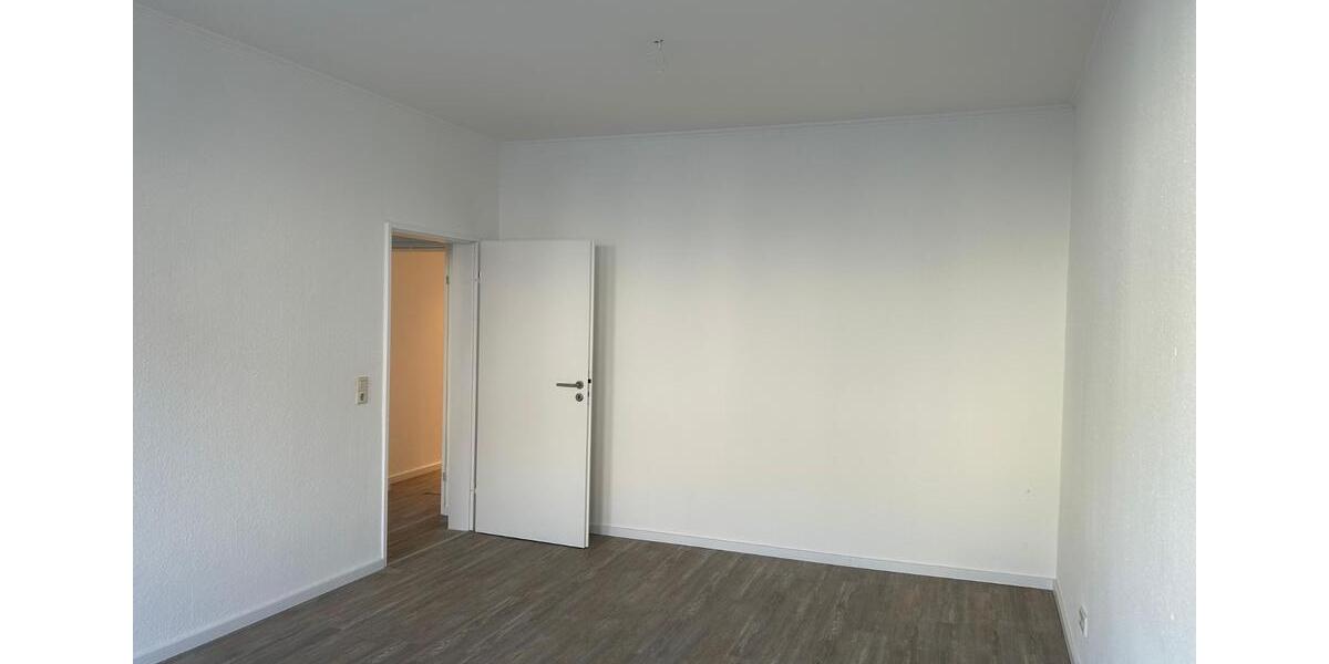 Etagenwohnung Düsseldorf Flingern Süd - 2.5 Zimmer, 85 m&sup2;, 1.395&euro; | Angebot:25519528