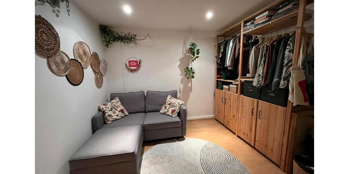 Maisonettenwohnung Essen Stadtbezirk III - 4 Zimmer, 12 m&sup2;, 500&euro; | Angebot:25052510