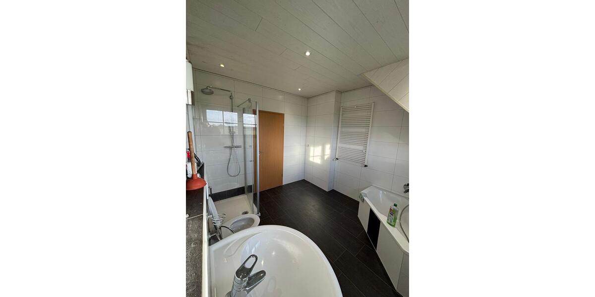 Einfamilienhaus Kevelaer Wetten - 5 Zimmer, 178 m&sup2;, 1.550&euro; | Angebot:25767928