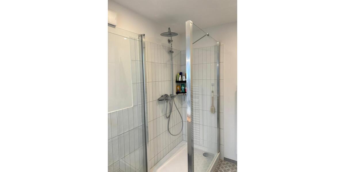 Dachgeschoßwohnung Duisburg Laar - 3 Zimmer, 77 m&sup2;, 725&euro; | Angebot:25343395