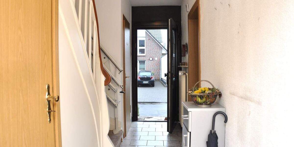 Reihenendhaus Duisburg Hochemmerich - 5 Zimmer, 87 m&sup2;, 249.000&euro; | Angebot:25744080