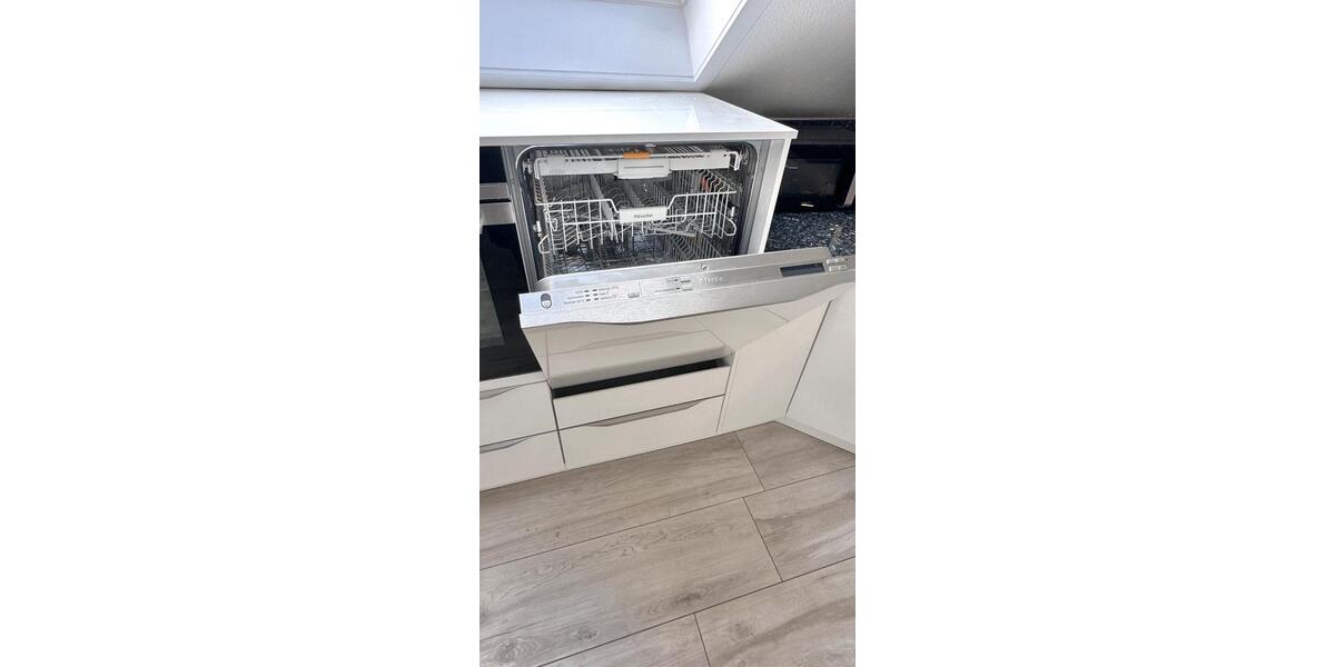 Etagenwohnung Ratingen - 2.5 Zimmer, 117 m&sup2;, 1.530&euro; | Angebot:25256985