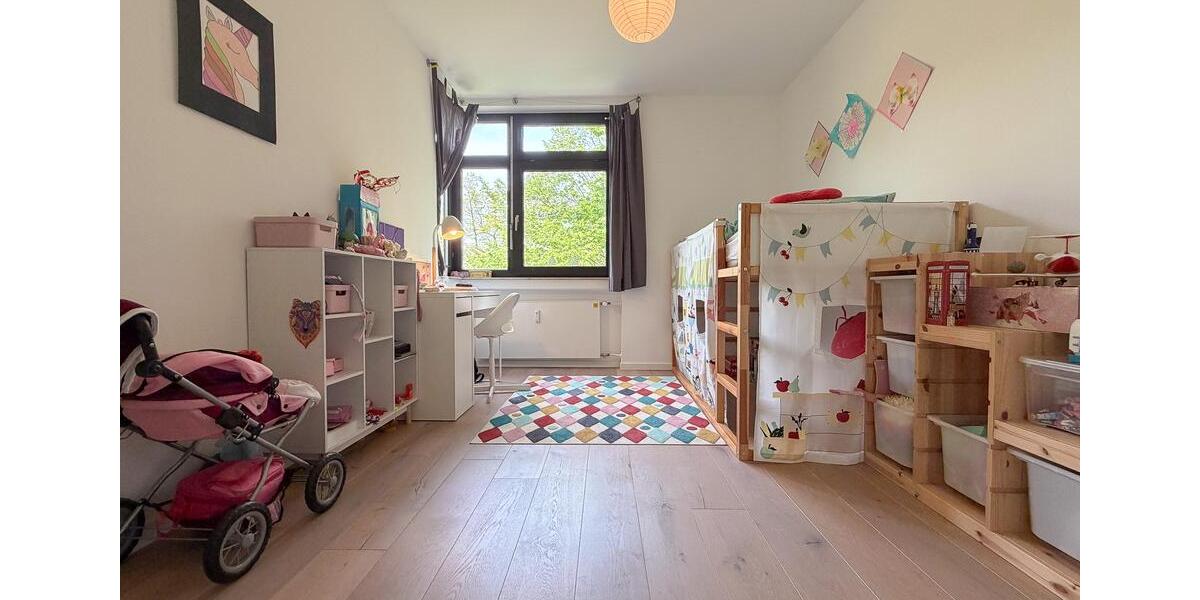 Etagenwohnung Düsseldorf Stadtbezirk 6 - 4 Zimmer, 160 m&sup2;, 2.690&euro; | Angebot:26634604