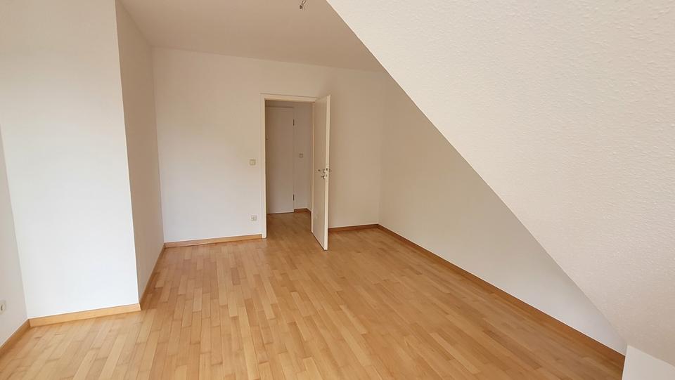 Dachgeschoßwohnung Meerbusch Kierst - 2 Zimmer, 73 m&sup2;, 1.150&euro; | Angebot:25943414