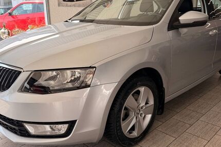 Skoda Octavia 48.794 km 11.490 &euro; Grefrath-Oedt 47929