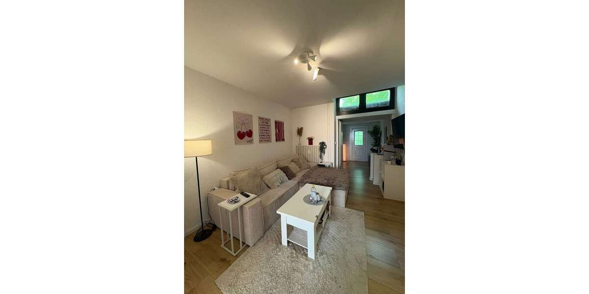 Etagenwohnung Oberhausen - 2.5 Zimmer, 64 m&sup2;, 500&euro; | Angebot:26766633