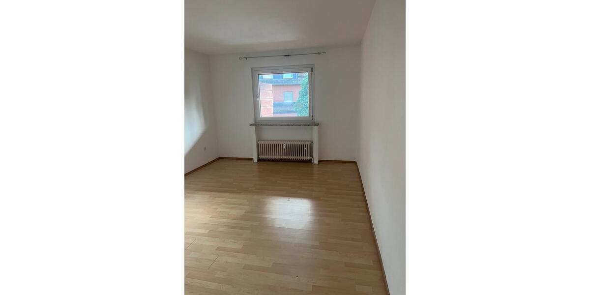 Etagenwohnung Dinslaken Lohberg - 1 Zimmer, 74 m&sup2;, 900&euro; | Angebot:26234608