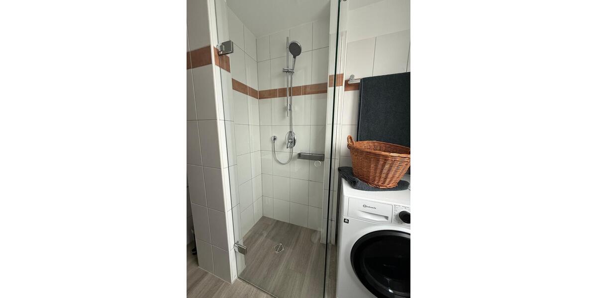 Dachgeschoßwohnung Essen Stadtbezirk III - 2 Zimmer, 53 m&sup2;, 1.480&euro; | Angebot:25247983