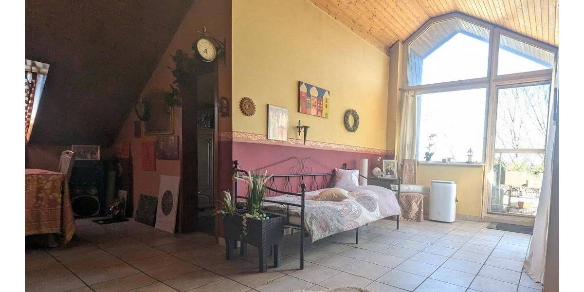 Etagenwohnung Wesel - 3 Zimmer, 90 m&sup2;, 149.000&euro; | Angebot:25742059