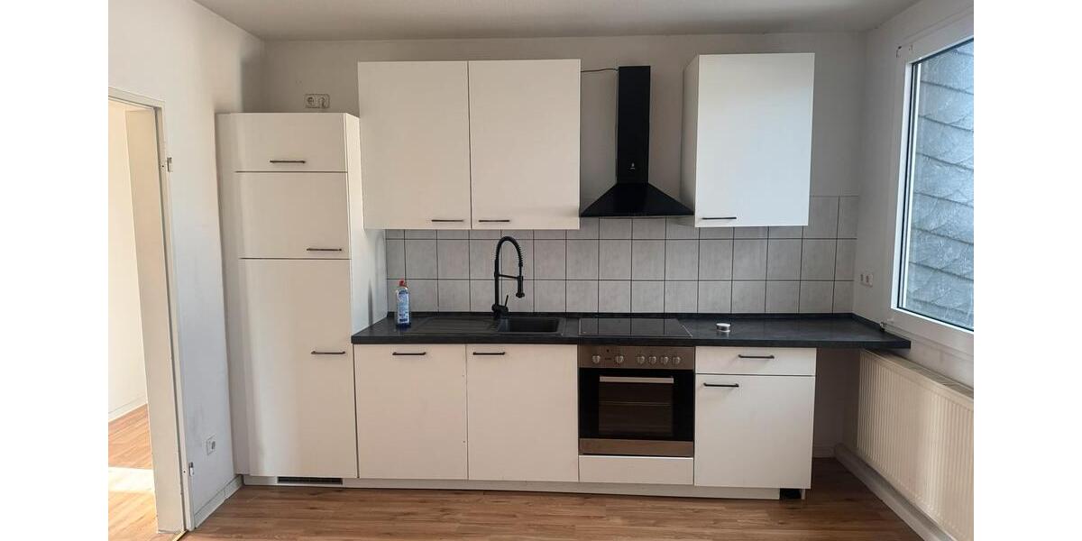 Etagenwohnung Essen Stadtbezirk III - 2 Zimmer, 85 m&sup2;, 650&euro; | Angebot:25967652