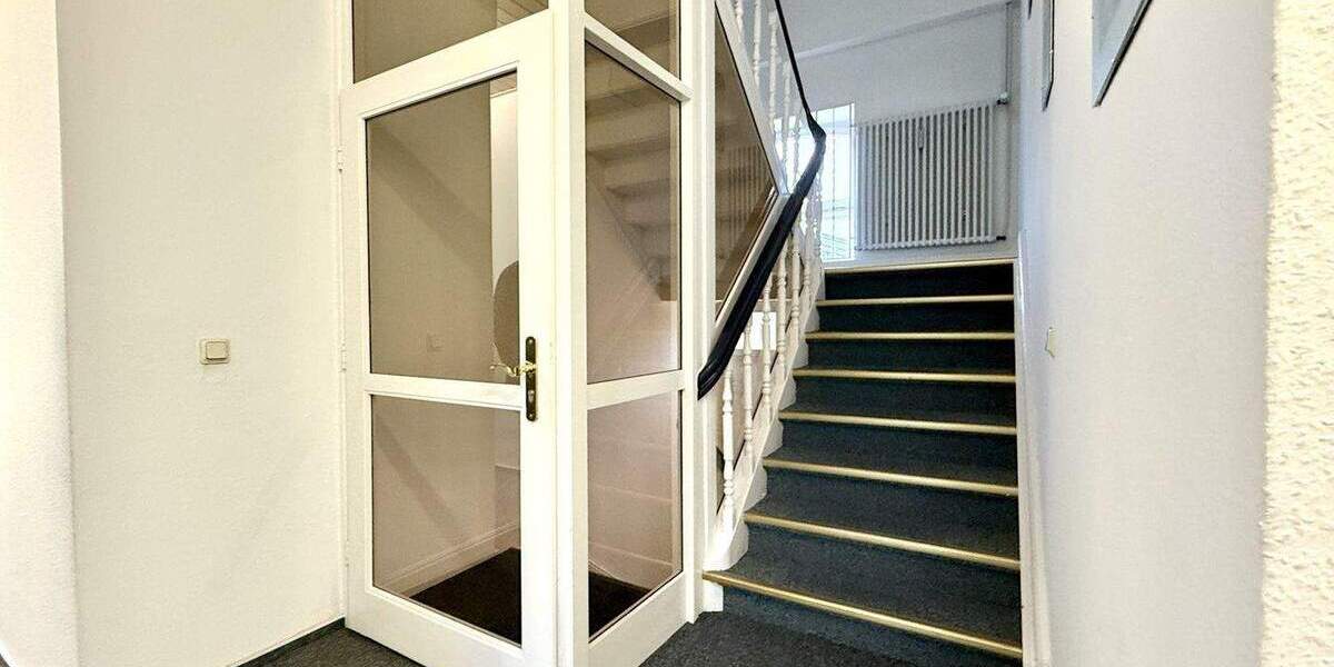 Gewerbeobjekt Geldern - 8 Zimmer, 260 m&sup2;, 1.875&euro; | Angebot:25701959