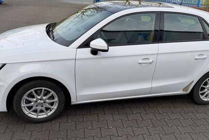 Audi A1 40.000 km 16.500 &euro; geldern 47608