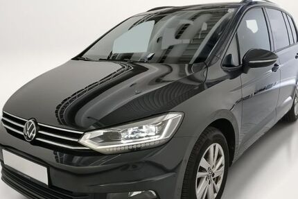 VW Touran 26.000 km 29.940 &euro; Meerbusch 40668