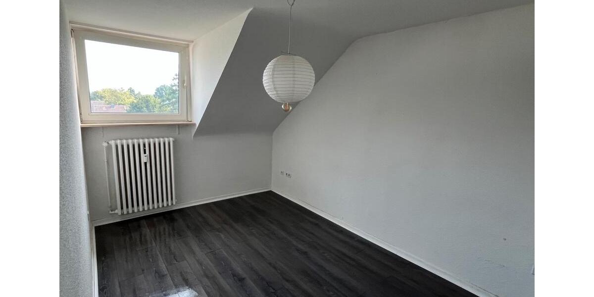 Dachgeschoßwohnung Duisburg Essenberg - 3 Zimmer, 68 m&sup2;, 578&euro; | Angebot:26381612