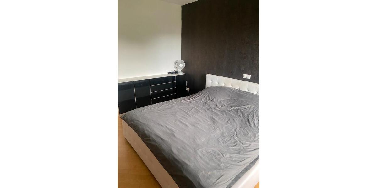 Etagenwohnung Krefeld Benrad - 2 Zimmer, 89 m&sup2;, 210.000&euro; | Angebot:25895083