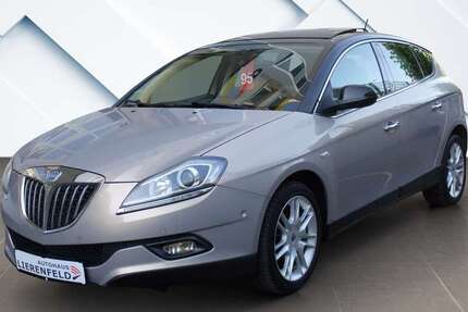 Lancia Delta 68.433 km 7.990 &euro; Düsseldorf 40231