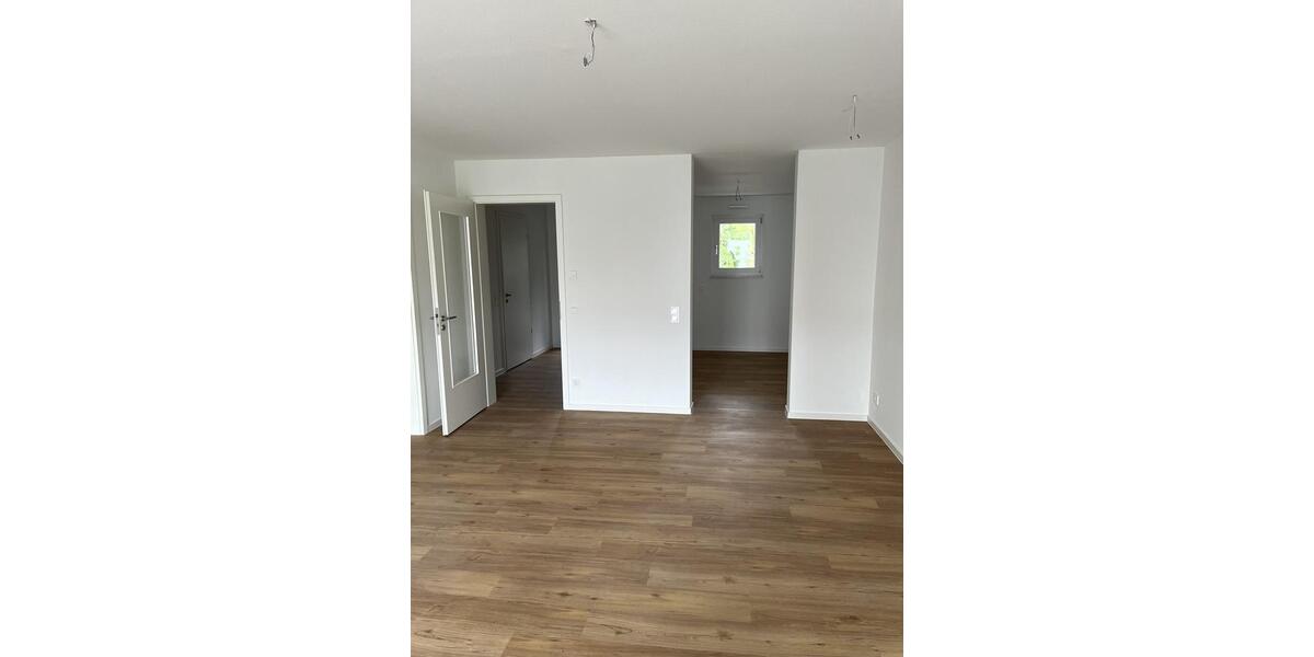 Etagenwohnung Essen Stadtbezirk V - 2 Zimmer, 65 m&sup2;, 668&euro; | Angebot:24565636