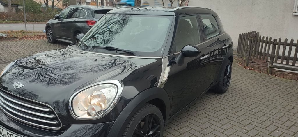 Mini Countryman D (Cooper) 148.983 km 6.500 &euro; Duisburg 47169